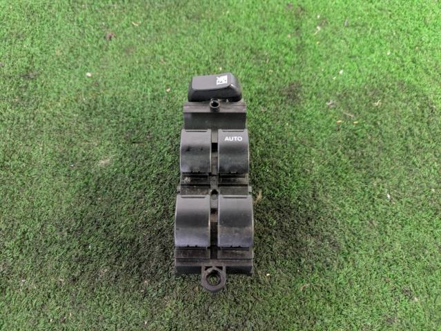 【中古】中古部品 モコ MG33S パワーウインドウスイッチ 【3310080100-251110000261901】