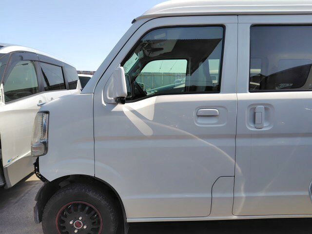 【中古】中古部品 エブリィ DA17V 左フロントドア 【3330660100-000026300413200】