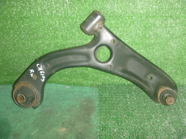 【中古】中古部品 タント LA610S 右フロントロアアーム 【3330370100-000263005651720】