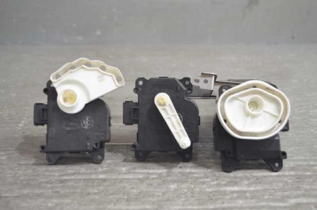 【中古】中古部品 モコ MG22S その他 A/Cヒーター系 【3310580000-260320000569300】