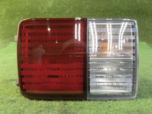 【中古】中古部品 NV100クリッパー DR17V 左テールランプ 【3260070000-260323000215600】
