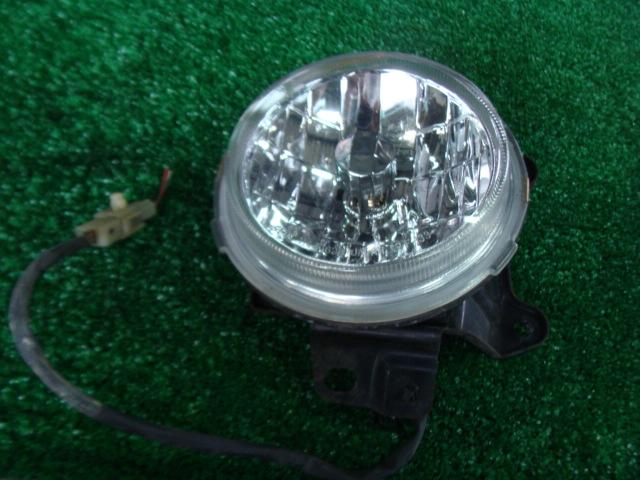 【中古】中古部品 ムーヴ L902S 左フォグランプ 【3340220100-000931695310950】