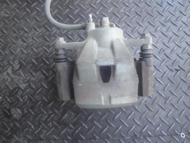 【中古】中古部品 ヴィッツ SCP90 右フロントキャリパー 【3100430000-260325000244330】