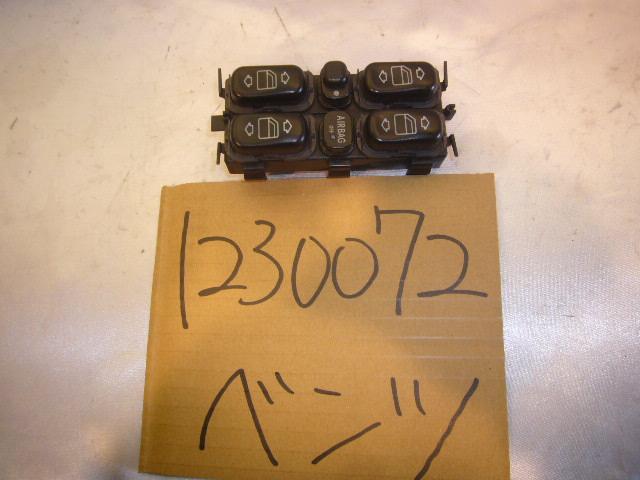【中古】中古部品 ベンツ Aクラス 168033 パワーウインドウスイッチ 【3310220100- ...