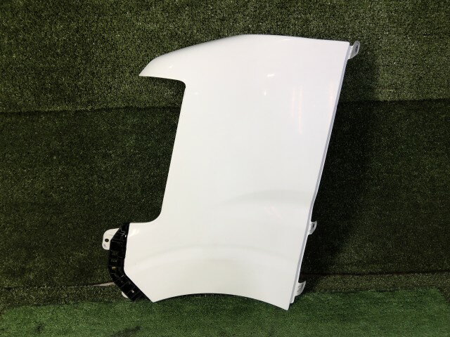 【中古】中古部品 エブリィ DA17V 左フロントフェンダー 【3260070000-260331000210700】