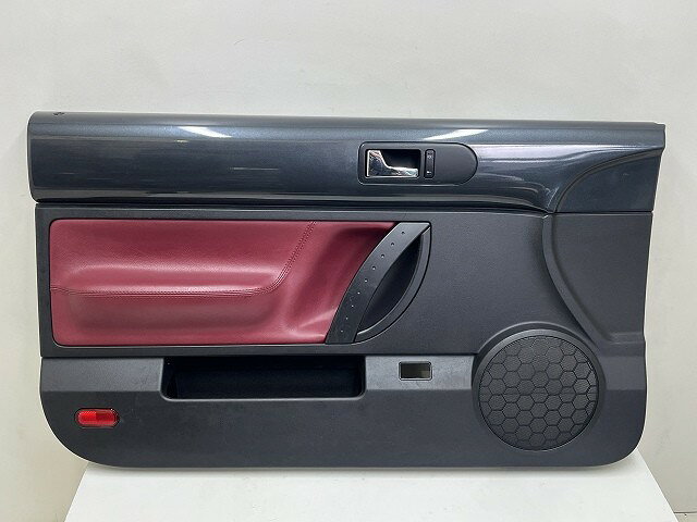 【中古】中古部品 VW ニュービートル 1YAZJ 左フロントドアトリム 【3310070100-0000Y0760013250】
