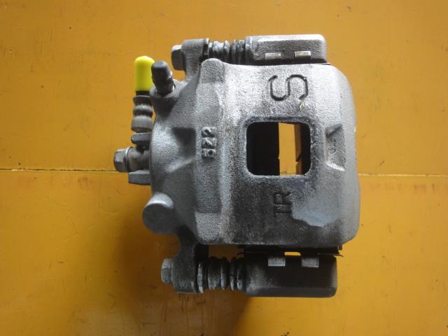 【中古】中古部品 ワゴンR MH21S 左フロントキャリパー 【3340220100-001377513144360】