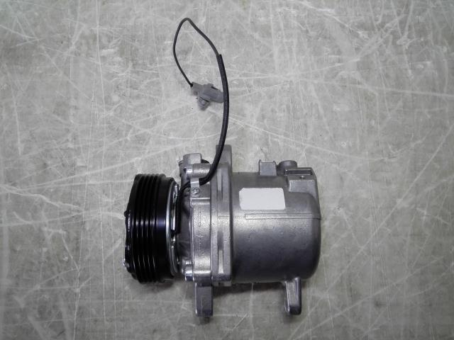 【中古】中古部品 ワゴンR MH23S A/Cコンプレッサー 【3310050100-260127000160700】