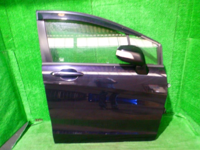 【中古】中古部品 フリード GP3 右フロントドア 【3340140100-000026061813100】