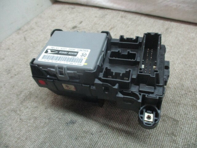【中古】中古部品 ムーヴ L150S ヒューズボックス 【3540020100-000008040667800】