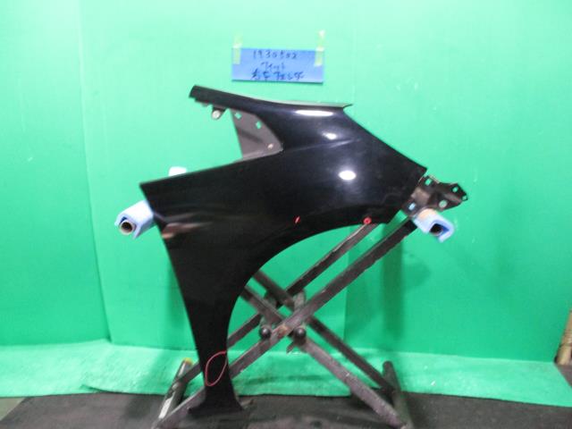 【中古】中古部品 フィット GE6 右フロントフェンダー 【3310220100-001566764210600】