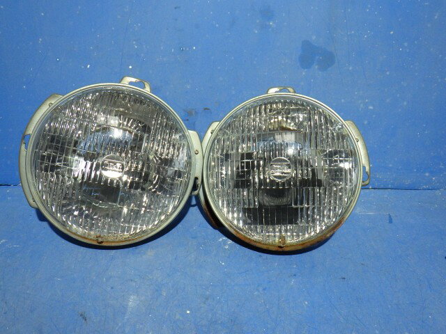 【中古】中古部品 ミニキャブ U12T 右ヘッドランプ 【3331010800-000024086010800】
