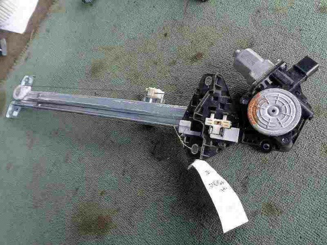 【中古】中古部品 ゼスト JE1 右フロントドアレギュレータ・モーター 【3340030100-105376100013120】