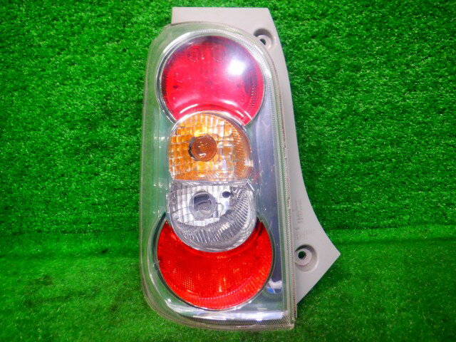 【中古】中古部品 ミラココア L675S 左テールランプ 【3340140100-000026066815600】