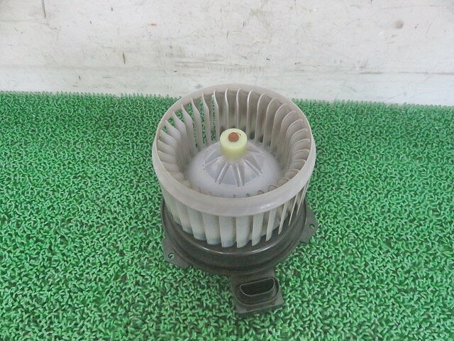【中古】中古部品 アルト HA25S ヒーターブロアモーター 【3330380100-00003800726...
