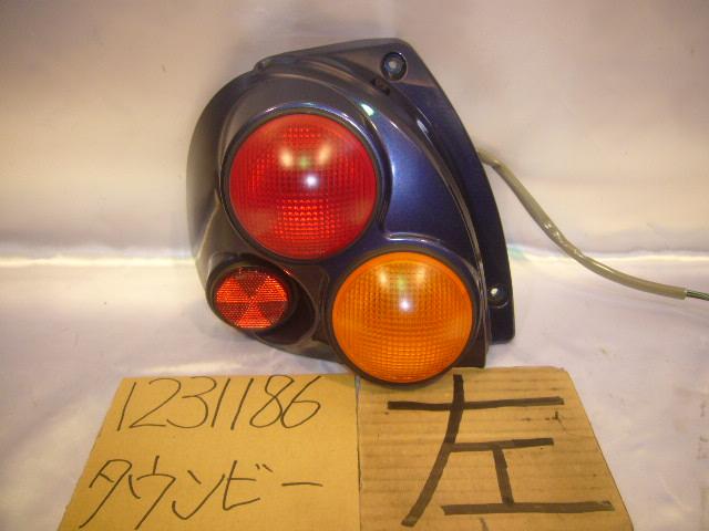 【中古】中古部品 ミニカ H31A 左テールランプ 【3310220100-000960826515600】