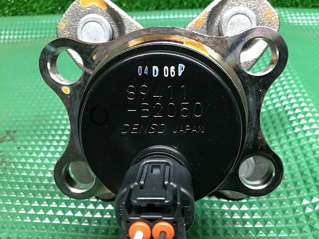 【中古】中古部品 ルーミー M900A リアハブ 【3330160100-000026011844471】