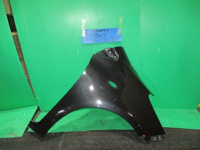 【中古】中古部品 ヴィッツ SCP90 右フロントフェンダー 【3310220100-001564375010600】