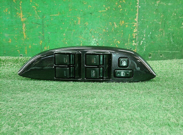 【中古】中古部品 ヴィッツ NCP10 パワーウインドウスイッチ 【3330150100-000026310361900】
