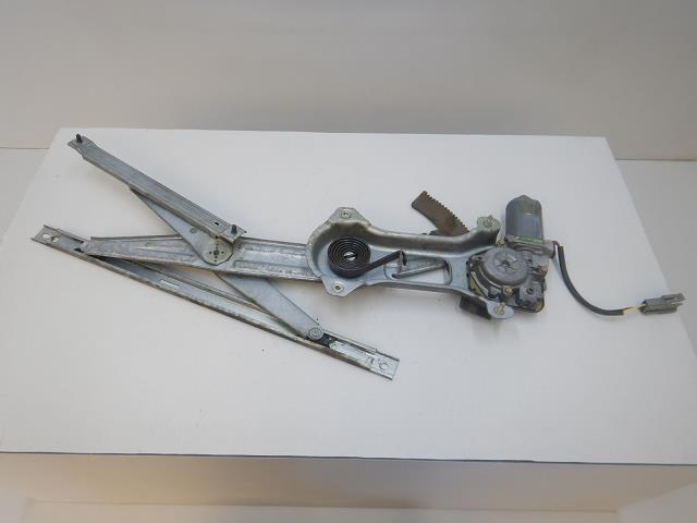 【中古】中古部品 フォード マスタング 1FAV2P47 右フロントドアレギュレータ・モーター 【3310070100-001704501813120】