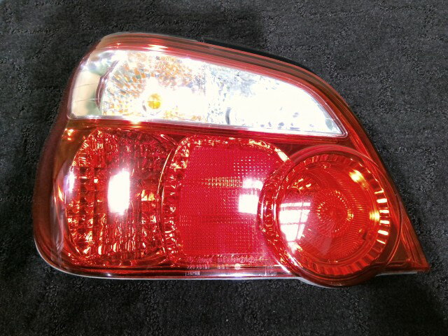【中古】中古部品 インプレッサ GDB 左テールランプ 【3260300000-260501000215600】