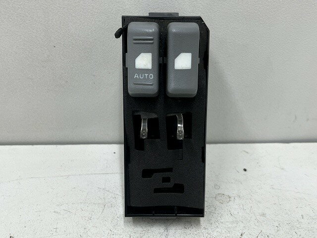 【中古】中古部品 シボレー アストロ CM14G パワーウインドウスイッチ 【3310070100-000090756661900】