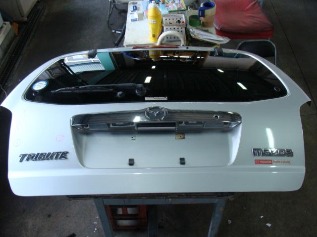 【中古】中古部品 トリビュート EPEW バックドア 【3340220100-000878574815800】