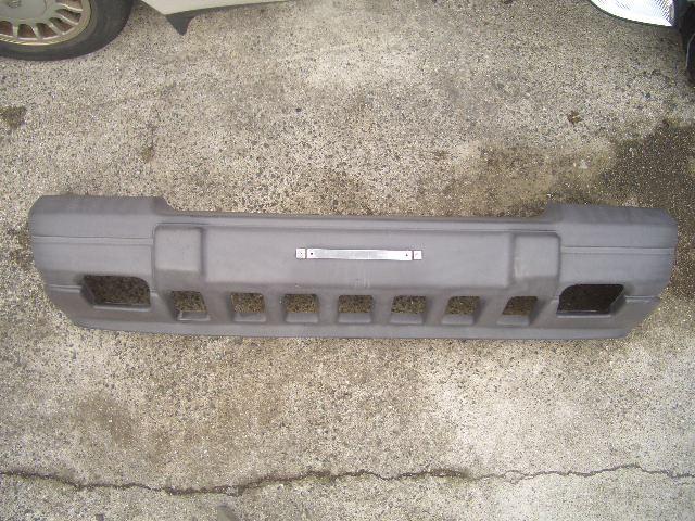 【中古】中古部品 ジープ グランドチェロキー ZG40 フロントバンパー 【3310070100-000923741710100】