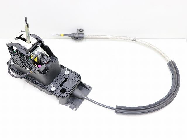 【中古】中古部品 アウディ A3 8PBLR シフトレバー 【3310070100-001712039537850】