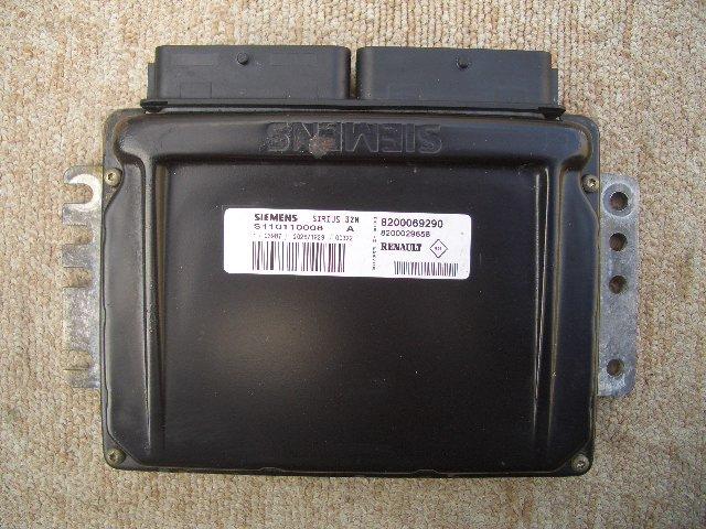 【中古】中古部品 ルノー ルーテシア BK4J エンジンコンピューター 【3310070100-000802926863100】