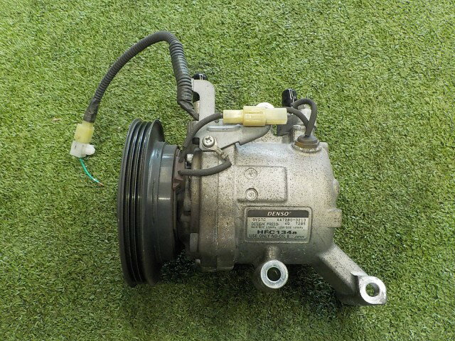 【中古】中古部品 ミラ L275V A/Cコンプレッサー 【3260200000-260526000560700】