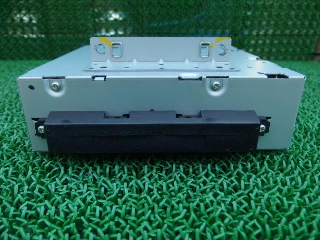 【中古】中古部品 ボルボ 40シリーズ MB5244 オーディオ 【3310070100-001314143661050】