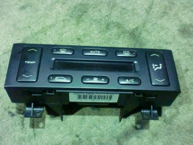 【中古】中古部品 プジョー 406 D9 A/Cスイッチパネル 【3310070100-000949790360900】