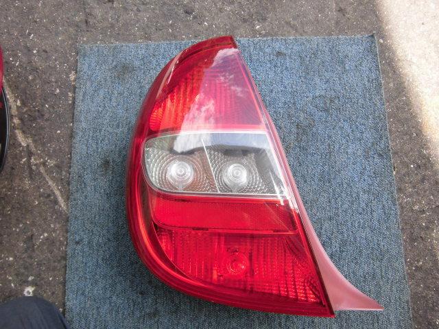 【中古】中古部品 シトロエン C5 X4RFN 左テールランプ 【3310070100-001016689615600】