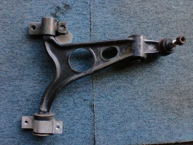 【中古】中古部品 アルファ 147 937AB 左フロントロアアーム 【3310070100-000995295251740】