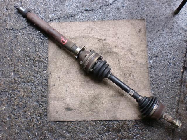 【中古】中古部品 アルファ 156 932A2 右フロントドライブシャフト 【3310070100-000984742842100】