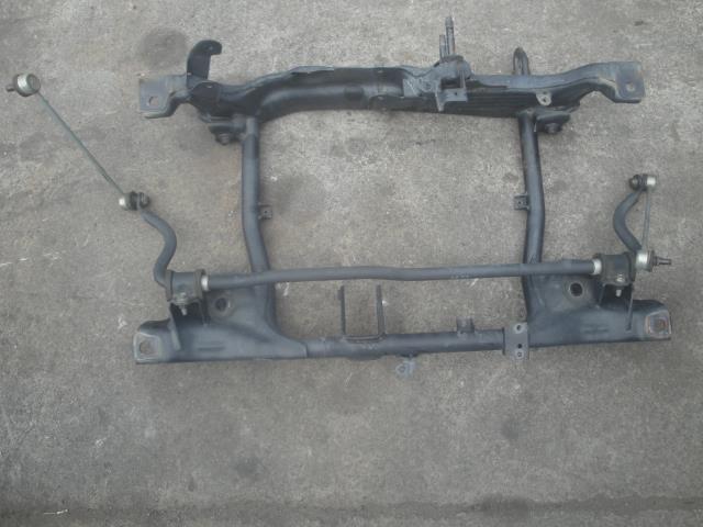 メーカー スズキ 車名 エブリィ 型式類別 18014-0616 グレード 郵政 認定型式 HBD-DA17V 車両タイプ ケイバン 年式 H28/ シフト 5AT 駆動 4×4 通称型式 DA17V-EVPZ エンジン型式 R06A ミッション型式 アクスル型式 車体色 赤 赤 車体色No 061 トリム色No C10 走行距離(Km) 264,627 メーカー純正品番 45910-64P10 部品メーカー品番 保証 1ヶ月/1000km 付加情報 スタビ付：スタビリンク付 商品情報 ※純正番号およびモデル番号は参考としてください。※リビルト部品を購入される際のお願い【再生部品】と表示されているものをリビルト部品と呼んでいます。リビルト部品の場合には、交換時に取り外した部品をご返却していただく場合があります。詳しくはこちら※大物商品(ドア・ボンネット・バンパー等)は個人宅への配送ができない場合がございます。その場合、最寄りの配送業者支店止め等の対応となりますので、あらかじめご了承ください。 ページ上部へ【中古】中古部品 エブリィ DA17V フロントメンバー 【3100430000-260626000151710】