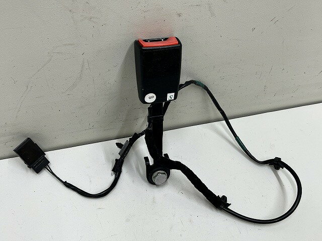 【中古】中古部品 ジュリエッタ 94018 シートベルト 【3310070100-0000Y0780277151】