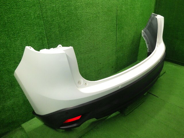 【中古】中古部品 CX−5 KE2FW リアバンパー 【3330250100-000000937815100】