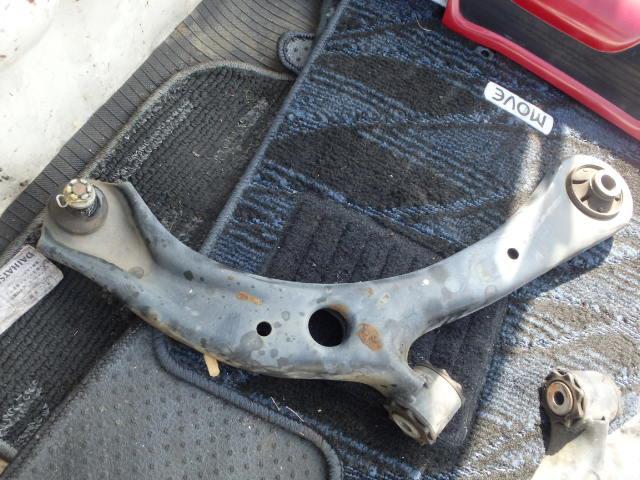 【中古】中古部品 ライフ JB5 右フロントロアアーム 【3331010800-001526964151720】