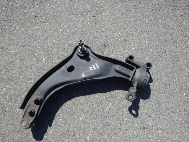 【中古】中古部品 BMW ミニ ME14 右フロントロアアーム 【3331010800-001602424651720】