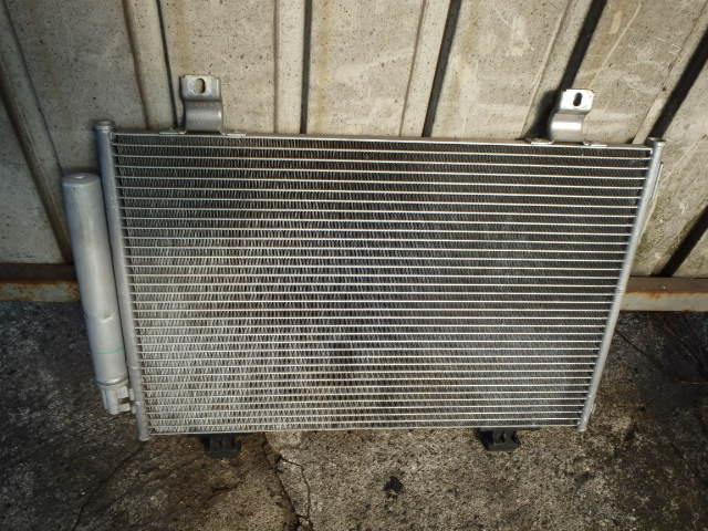 【中古】中古部品 スイフト ZC71S コンデンサー 【3331010800-001660837860600】