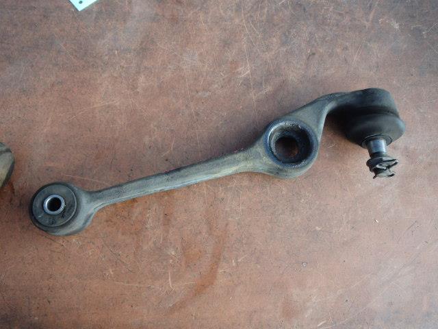 【中古】中古部品 ムーヴ L910S 右フロントロアアーム 【3331010800-001643277051720】