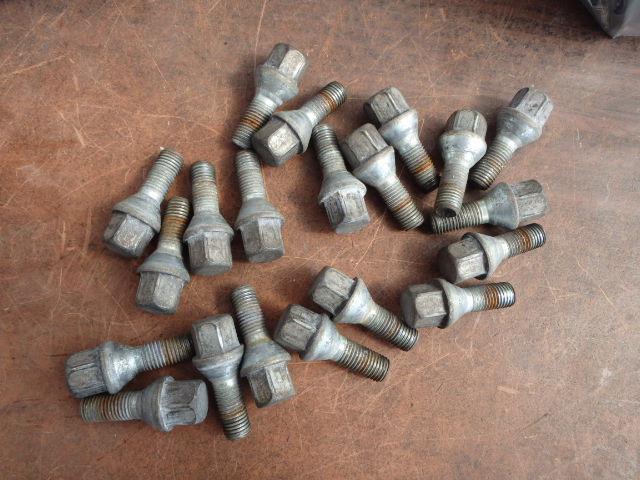 【中古】中古部品 ベンツ Aクラス 168133 タイヤ 【3331010800-001507703 ...