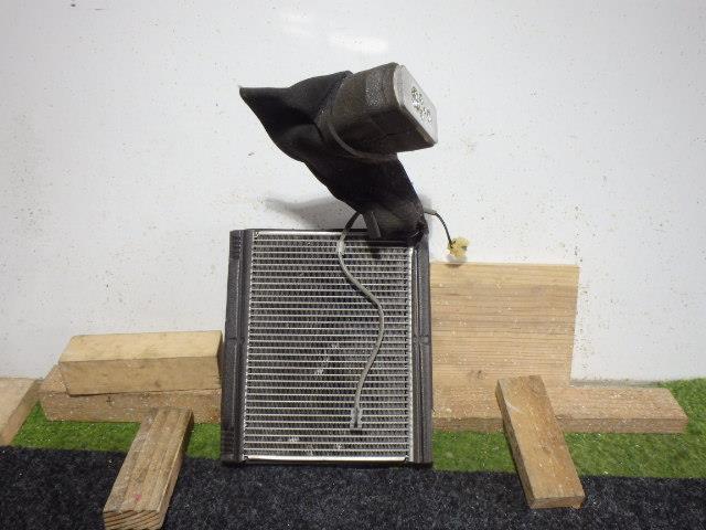 【中古】中古部品 eKワゴン H81W A/Cクーリングユニット 【3331010800-001665780160800】