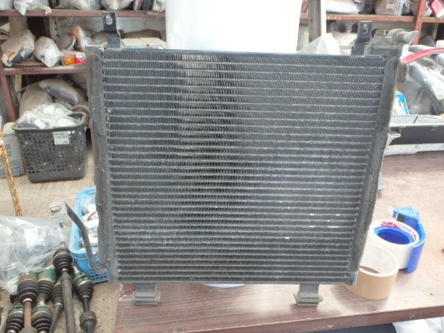 【中古】中古部品 ワゴンR MC21S コンデンサー 【3331010800-001525738460600】