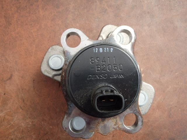 【中古】中古部品 ミライース LA350S リアハブ 【3331010800-001596843744470】