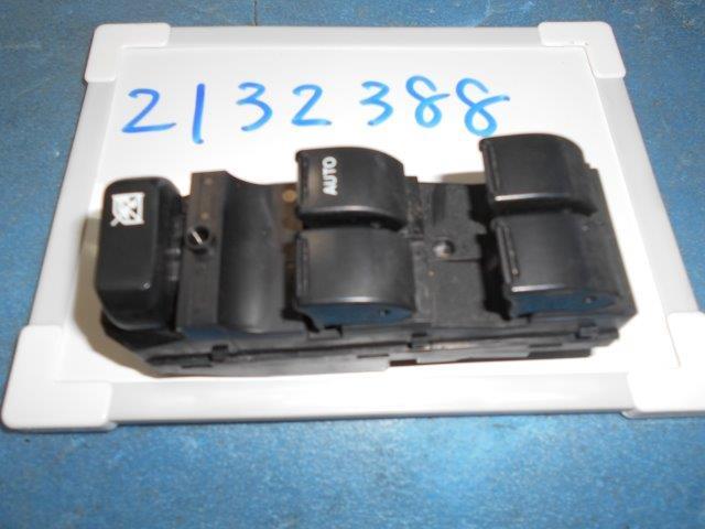 【中古】中古部品 ワゴンR MH23S パワーウインドウスイッチ 【3310390100-001707275661900】