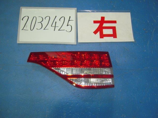 【中古】中古部品 エスティマ ACR50W リアフィニッシャーパネル 【3310390100-001680682815200】