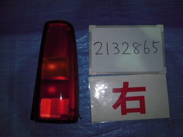 【中古】中古部品 ジムニー JB23W 右テールランプ 【3310390100-001712748815500】